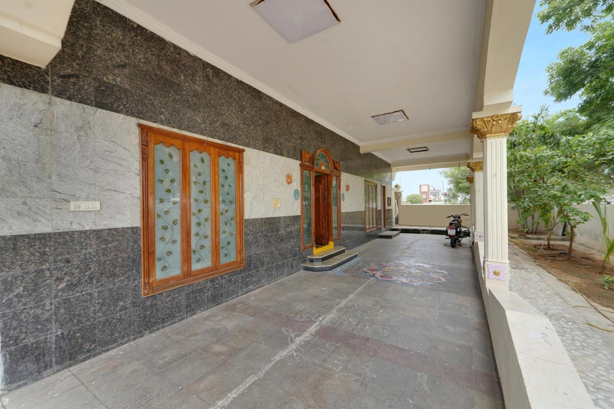 Collection O Mahika Homestay ตีรูปาติ ภายนอก รูปภาพ